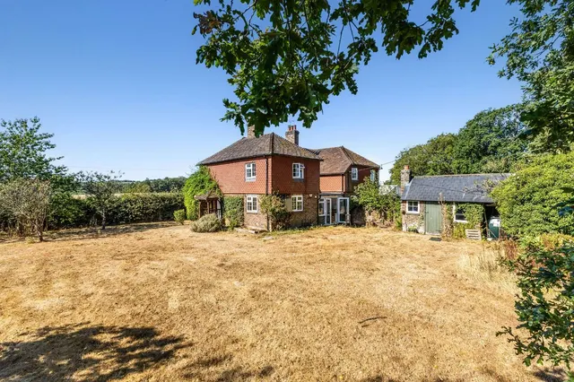 Sidnye Farm Cottages, Cherry Lane, Cuckfield, Haywards Heath, RH17 5JW, photo 1
