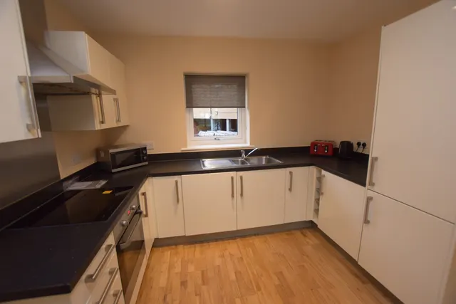 Hawkins Road, DUPLICATE,Colchester, Essex, CO2 8XY, photo 1