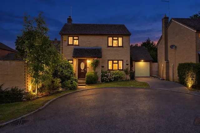 Wentworth Drive, Peterborough, PE8, photo 1