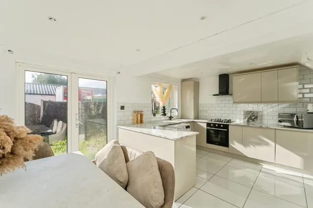 Hyde Park, Kinmel Bay, LL18, photo 2