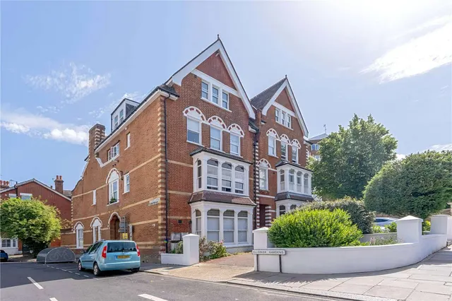 Richmond Hill, Richmond, TW10, photo 1