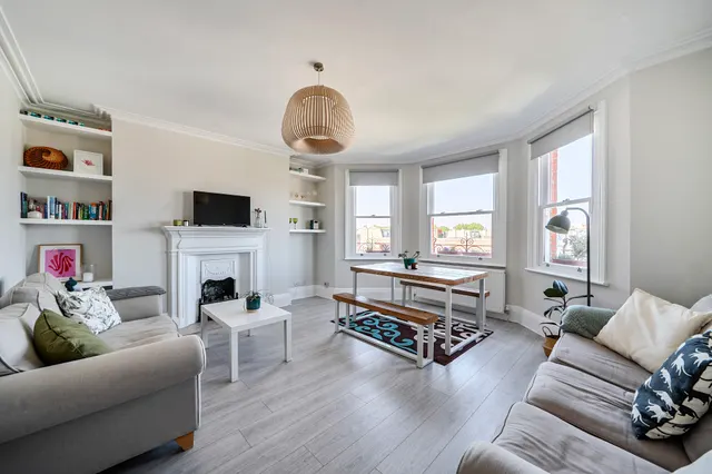 15 Drive Mansions, Fulham Road, London, photo 1