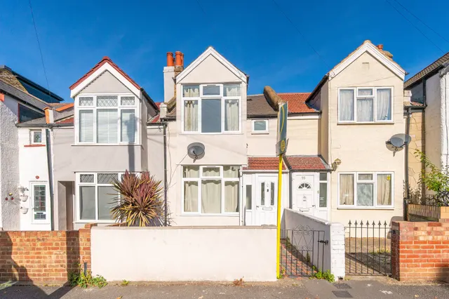 Thornton Heath, CR7, photo 1