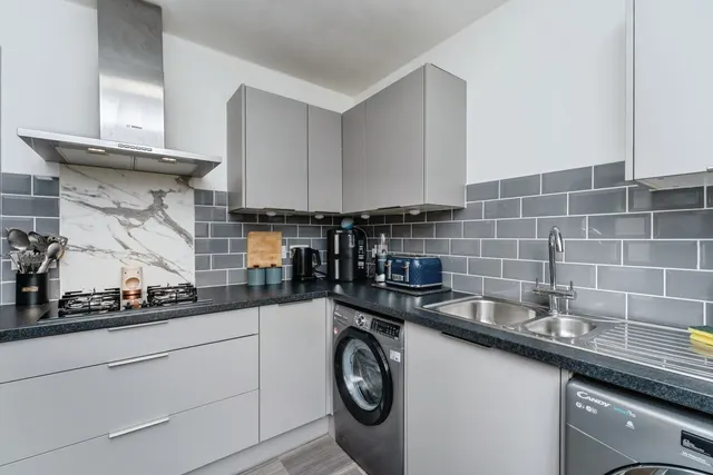 Lon Ceiriog, Prestatyn, LL19, photo 2