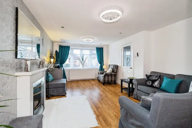 Photo 2 — Sandy Lane, Droylsden, Manchester, M43