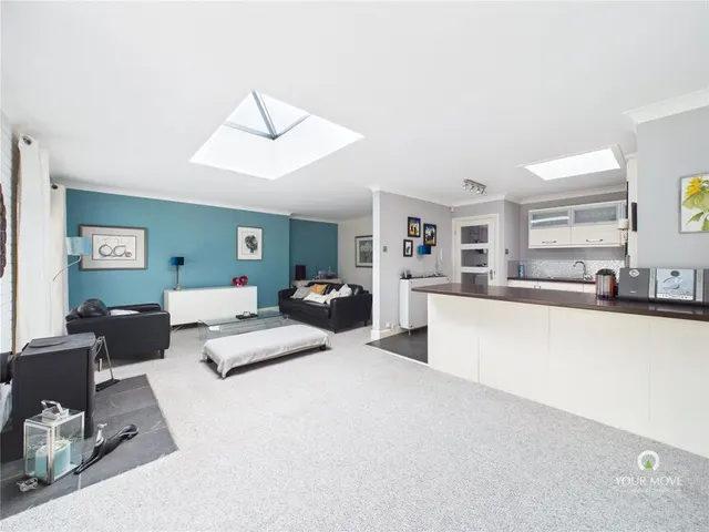 Photo 2 — Acomb Crescent, Newcastle upon Tyne, Tyne and Wear, NE3