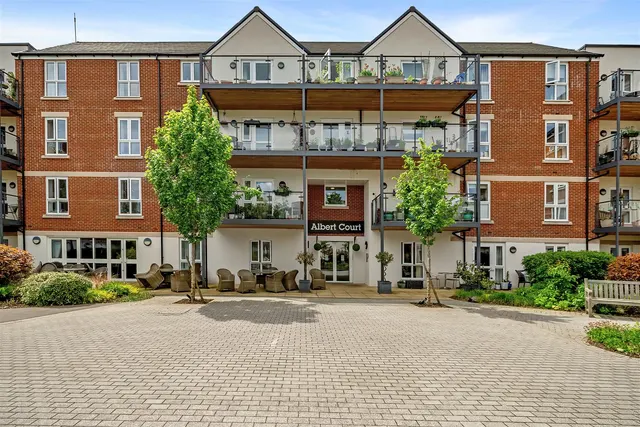 Reading Road, Henley-On-Thames, RG9, photo 2