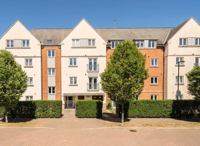 Academy Place, Isleworth, TW7, photo 1