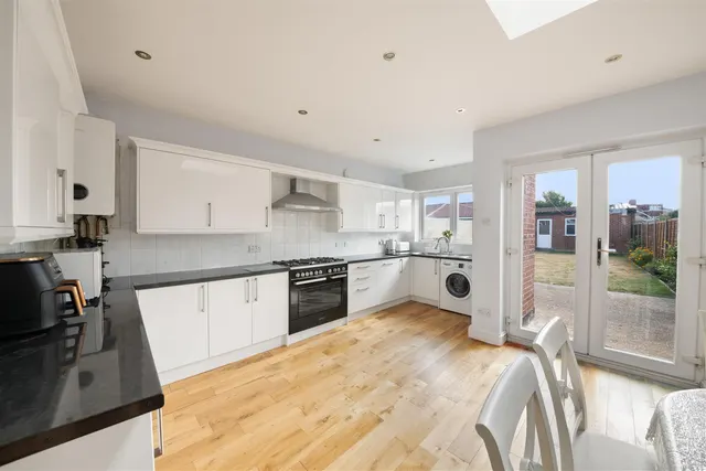 Clairvale Road, Hounslow, photo 2