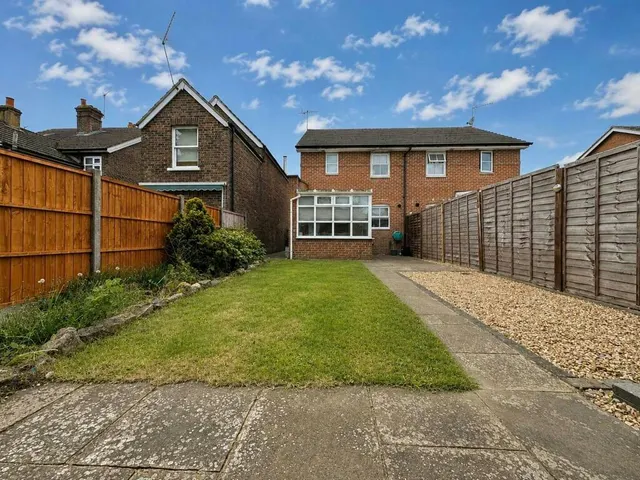 Photo 2 — Charlesfield Road, Horley, RH6