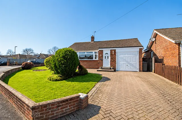 Larchfield Way, Waterlooville, PO8 9HE, photo 1