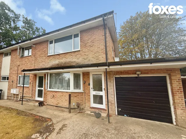 Flat 2, 2 Stirling Road, photo 1