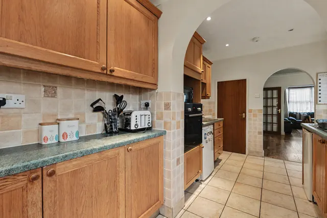 Elm Road, Evesham, WR11, photo 3