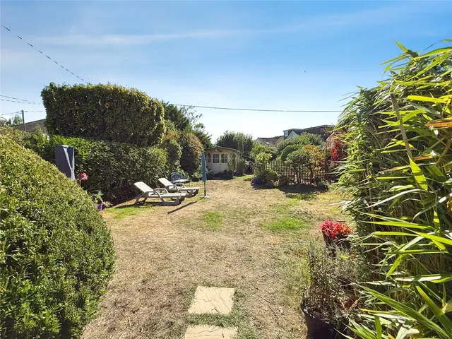 Blackdown Road, Deepcut, GU16, photo 2
