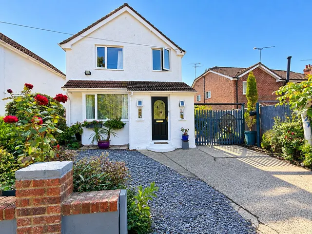 Blackdown Road, Deepcut, GU16, photo 1