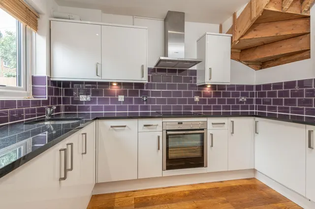 Norman View, Kirkstall, LS5, photo 3