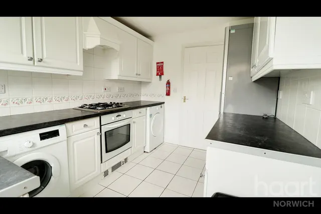Mardle Street, NR5, photo 2