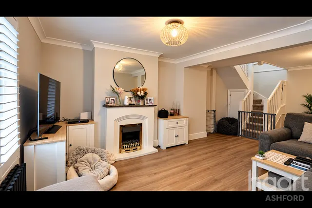 Mead Road, Ashford, TN24, photo 2