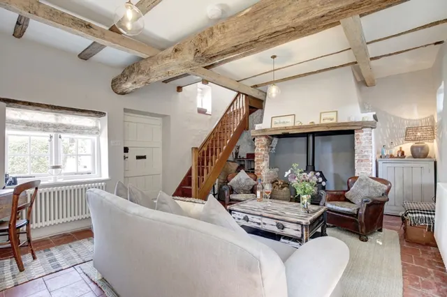 Charming 'Chocolate Box' Cottage in S, photo 3