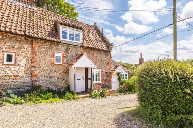 Charming 'Chocolate Box' Cottage in S, photo 2