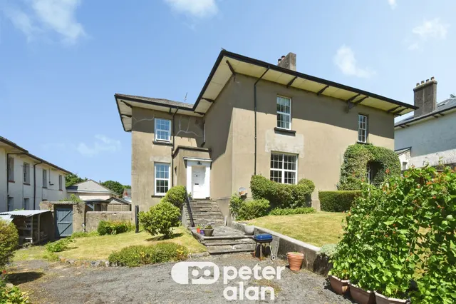 The Lawn Tredegar, NP22, photo 1