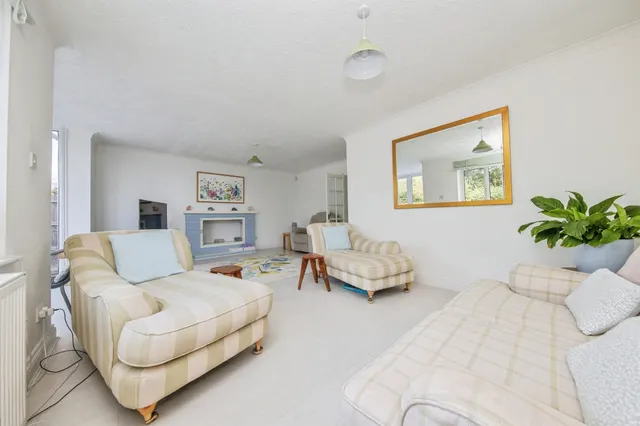 Fairhaven Avenue, West Mersea, CO5, photo 2