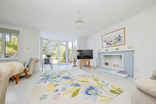 Fairhaven Avenue, West Mersea, CO5, photo 3