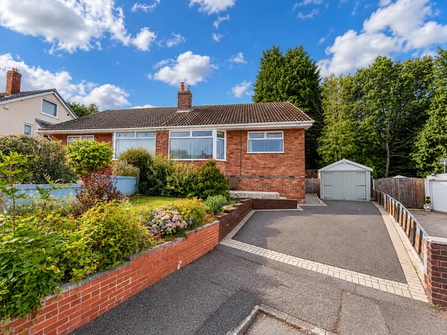 Kendal Gardens, Woodley, SK6, photo 1