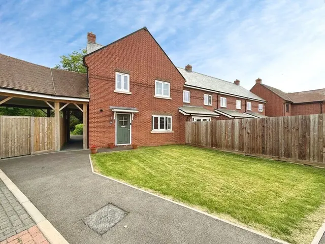 Photo 2 — Heron Mews, Hemel Hempstead, Hertfordshire, HP1