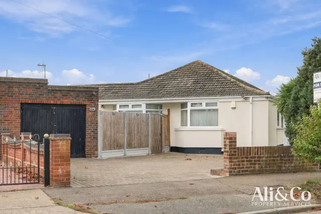 Victoria Avenue, Grays, photo 3