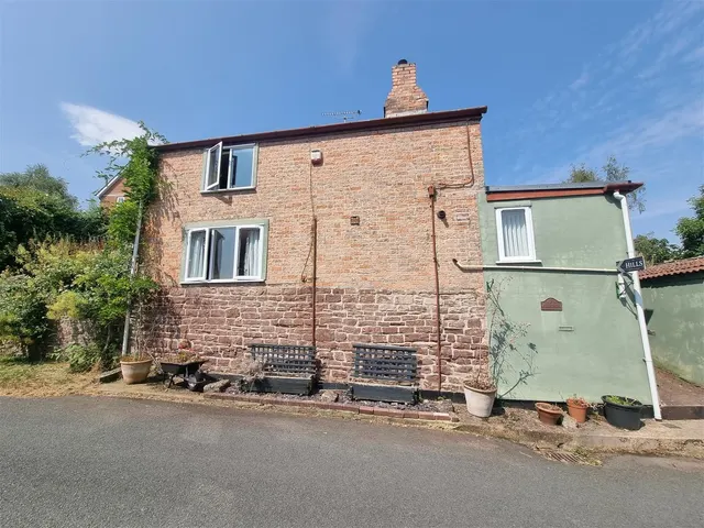 Church Road, Newnham, GL14, photo 1
