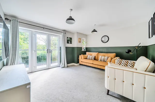 Sundays Hill Close, Hedge End, SO30, photo 3