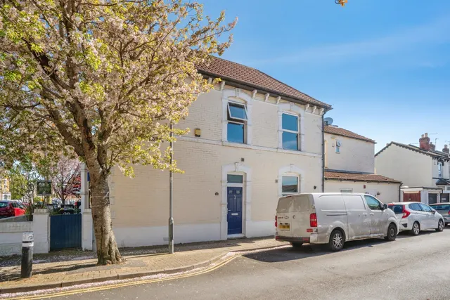 Laburnum Grove, Portsmouth, photo 1