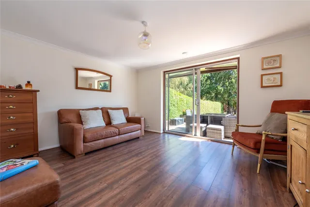 Gadbrook Road, Betchworth, RH3, photo 3