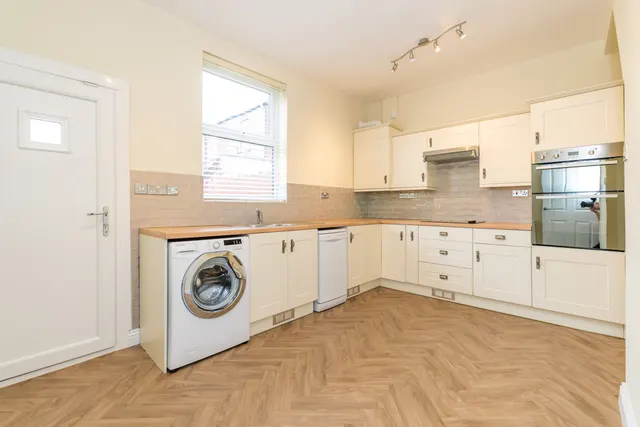 Hill Street, Hindley, WN2, photo 3