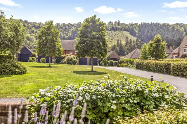 Photo 2 — Wallace Square, Lavington Park, Petworth, West Sussex, GU28 0FJ