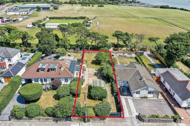 Clevedon Avenue, Sully, CF64, photo 2