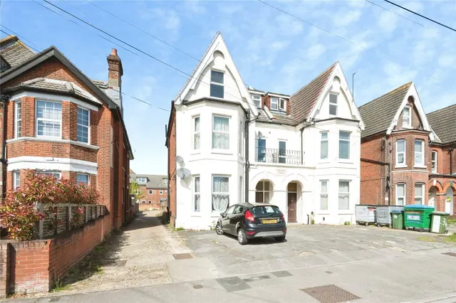 Howard Road, Southampton, SO15, photo 1