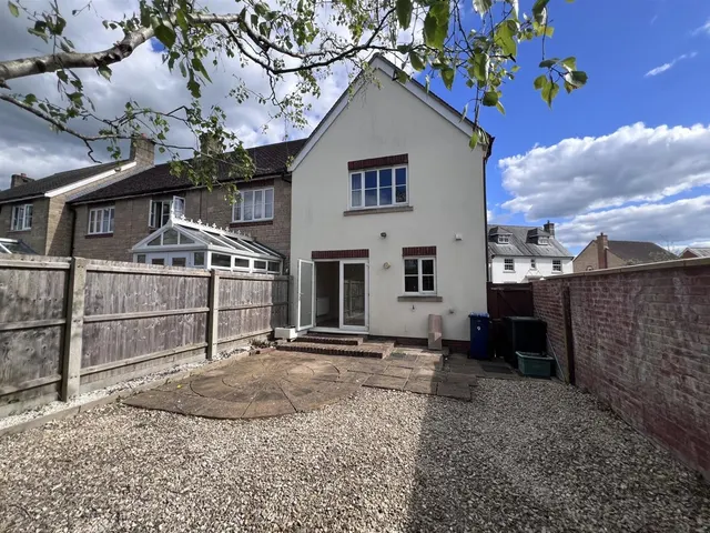 Casterbridge Way, Gillingham SP8 4FG, photo 1