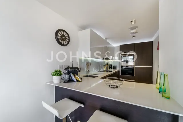 Kew Bridge Apartments, Kew Bridge, TW8, photo 2