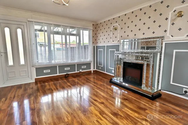 Warwick Green, Bulkington, CV12, photo 2