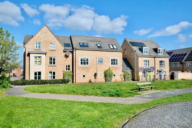 Stokes Drive, Godmanchester, PE29, photo 1