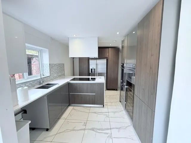 Caterham Close, Nottingham, NG8, photo 2