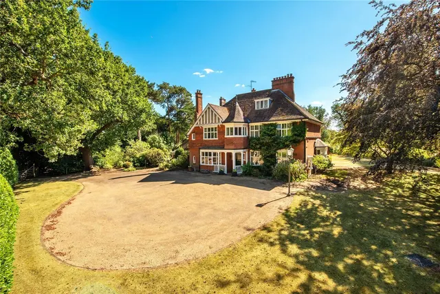 Woodlands Road, Leatherhead, KT22, photo 1