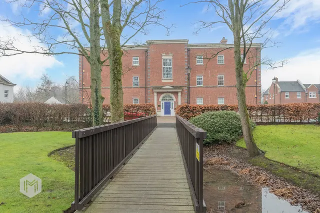 Photo 3 — Swinhoe Place, Culcheth, Warrington, WA3 4NE