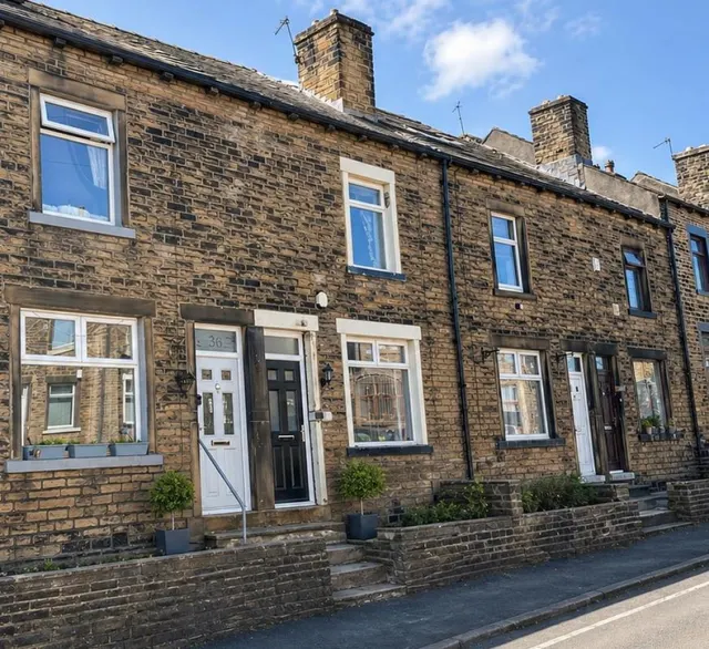 Institute Road, Eccleshill, photo 1