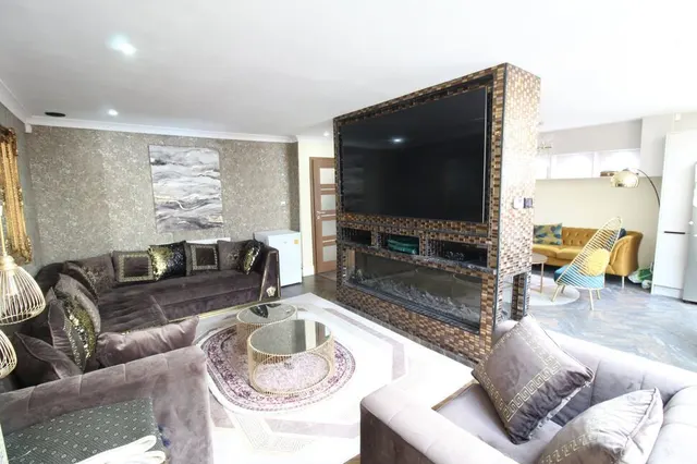 Queens Road, Yardley, B26, photo 3