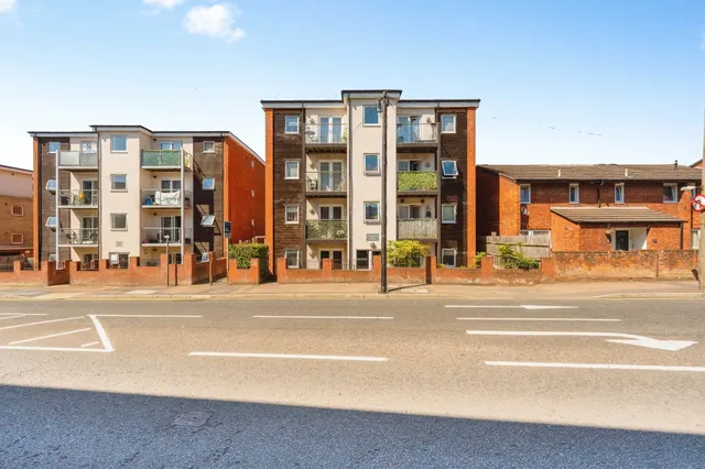 Whippendell Road, Watford, photo 1