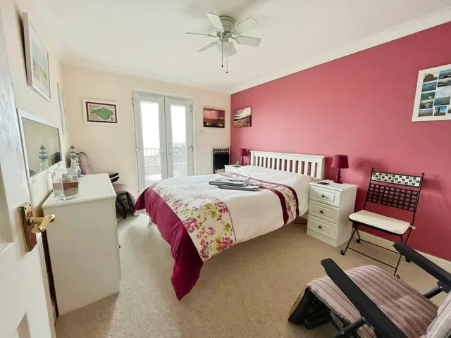 Zig Zag Road, Ventnor, PO38, photo 3