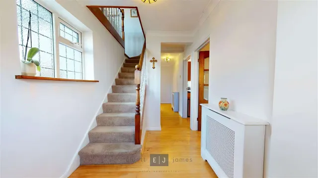 Photo 2 — Spring Grove, Loughton